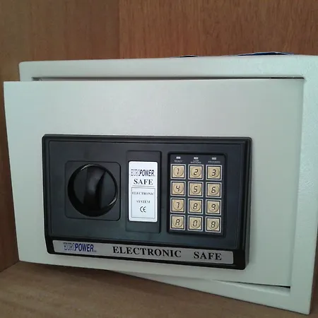 伊林纳帕度假公寓