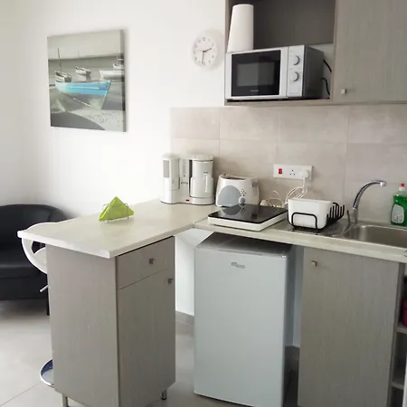 Elenapa * Αγία Νάπα